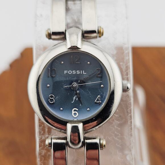 Fossil Women's Silver Tone Round Blue Dial Bracelet Watch Retro Link ES-8931 - Picture 2 of 7